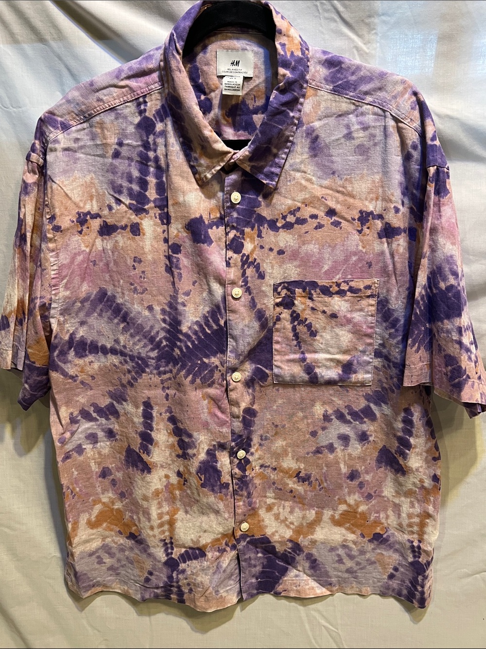 H&M Men’s Purple Tie-Dye Button-Up Shirt with Pink and Tan Accents